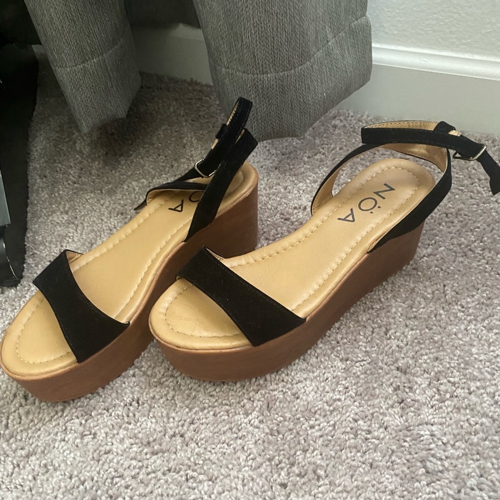 Black and Beige Plataform Snadals